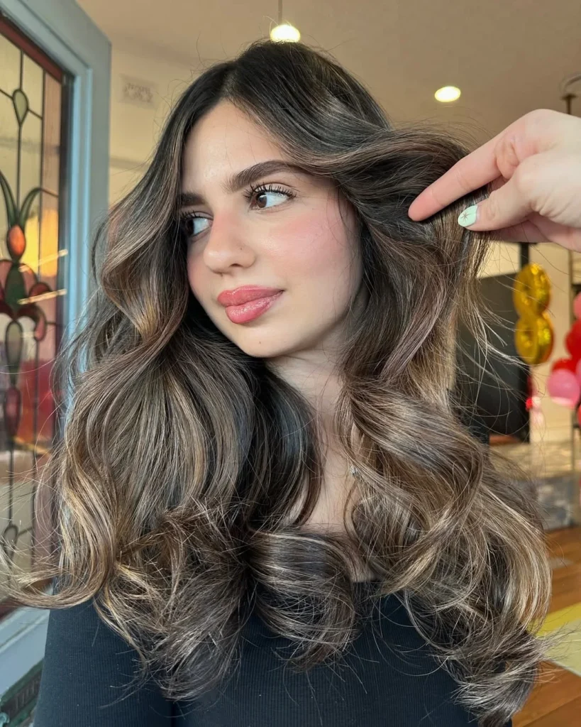 Hazelnut Swirl Brunette