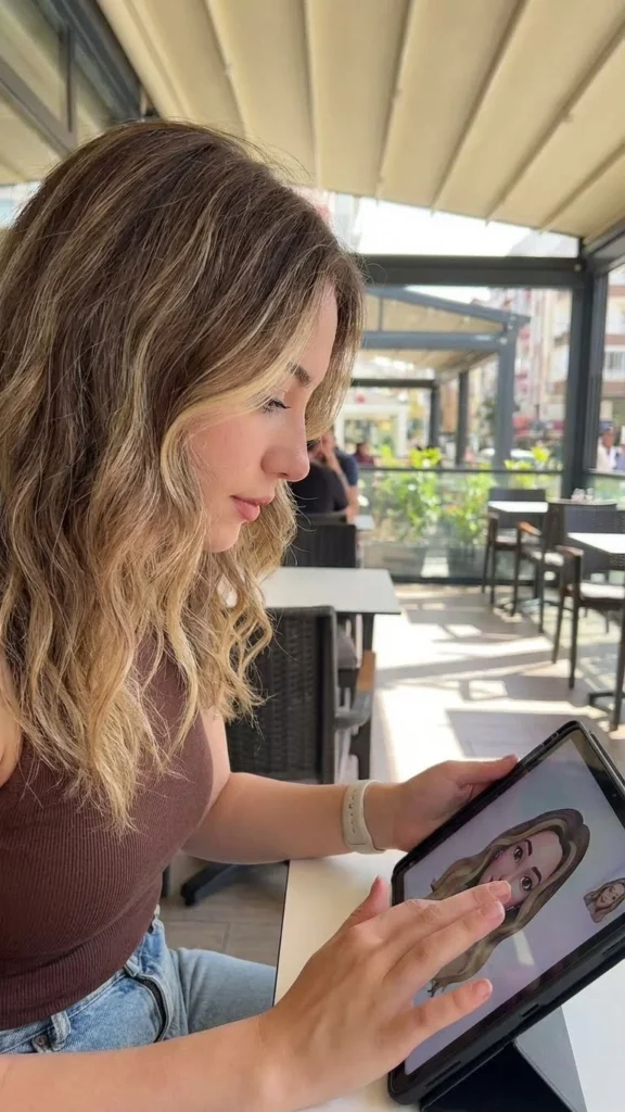 Brown Hair with Highlights